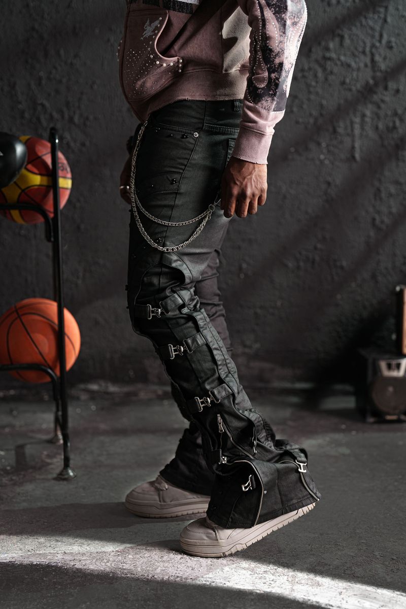 Black Phantom Premium Mens Stacked Jeans + Chain