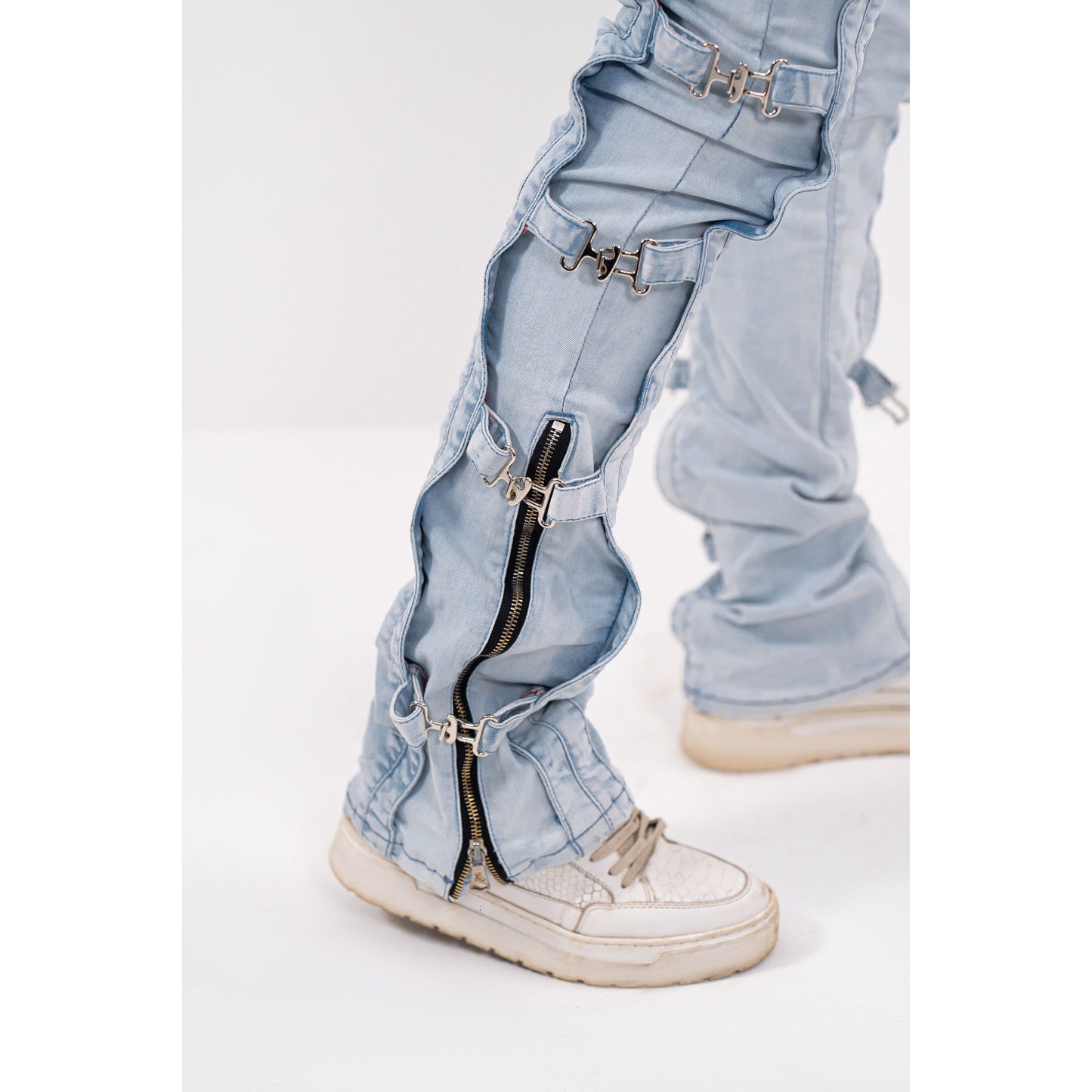 Buckle Premium Mens Stacked Jeans + Wallet Chain