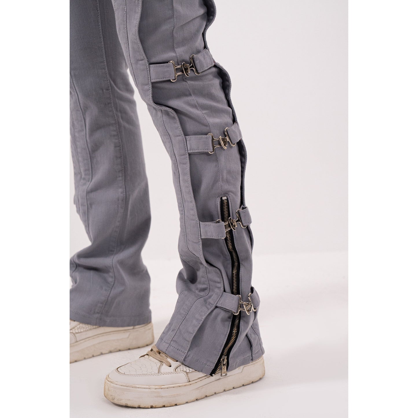 Grey Buckle Premium Mens Stacked Jeans + Wallet Chain